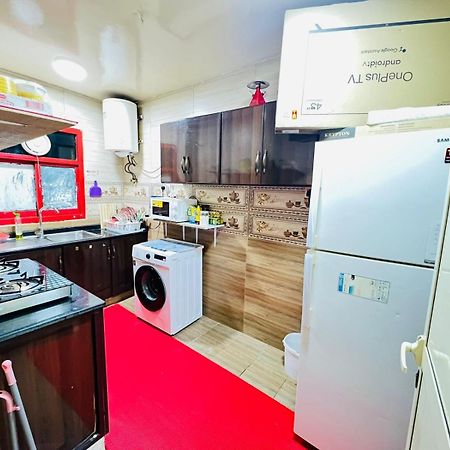 Apartmán Moon Backpackers , Al Rigga , Partition For Couples And For Singles Dubaj Exteriér fotografie