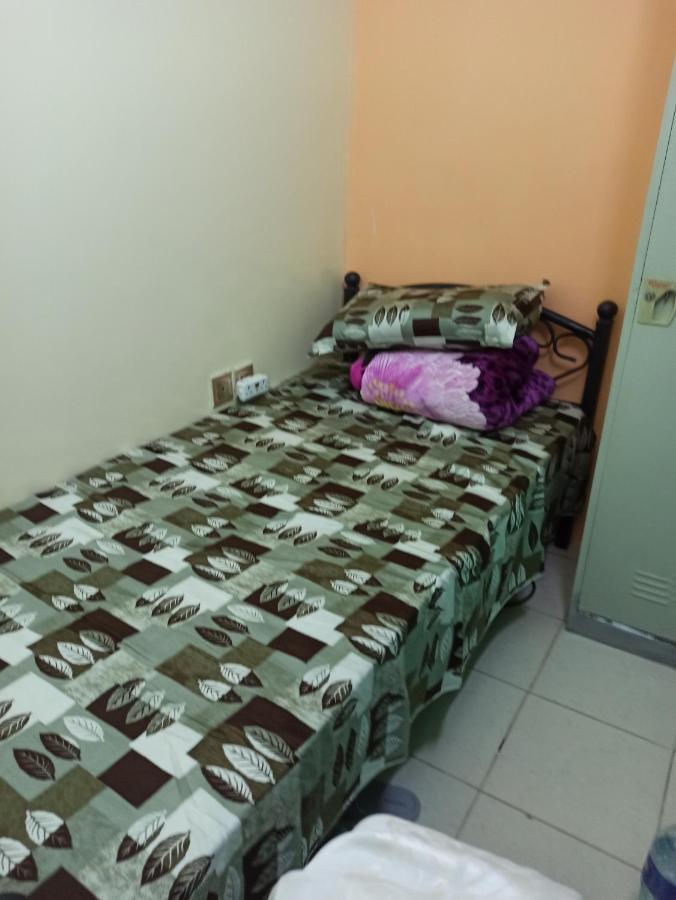 Apartmán Moon Backpackers , Al Rigga , Partition For Couples And For Singles Dubaj Exteriér fotografie