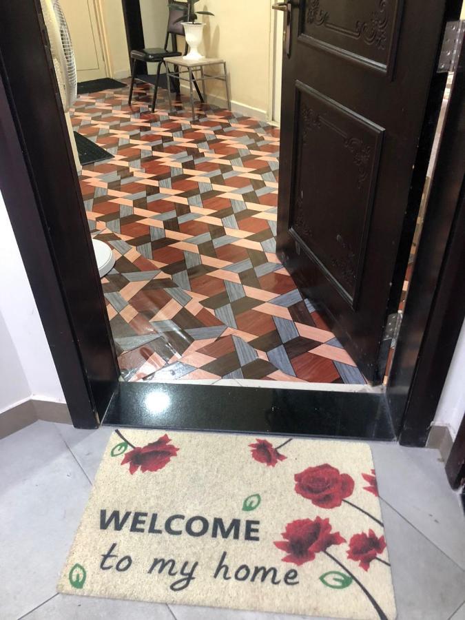 Apartmán Moon Backpackers , Al Rigga , Partition For Couples And For Singles Dubaj Exteriér fotografie