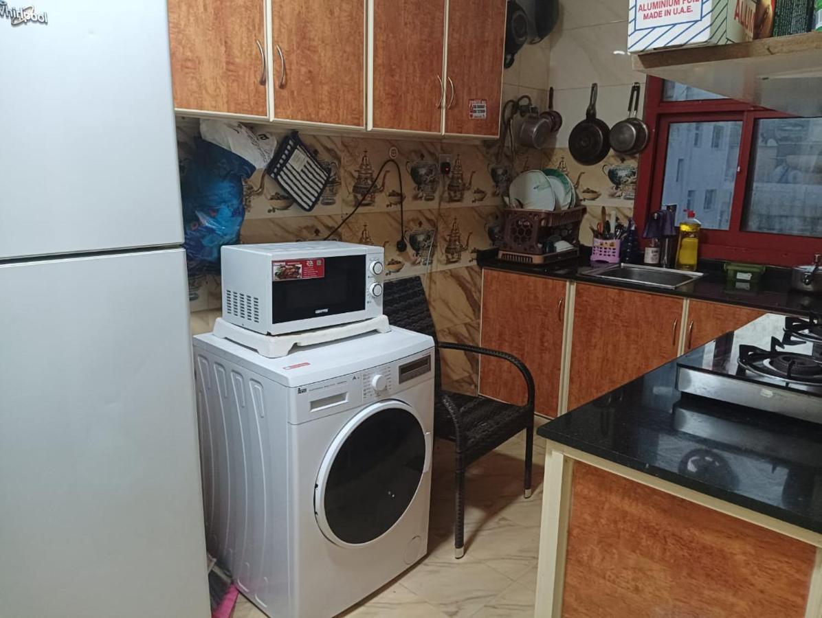 Apartmán Moon Backpackers , Al Rigga , Partition For Couples And For Singles Dubaj Exteriér fotografie