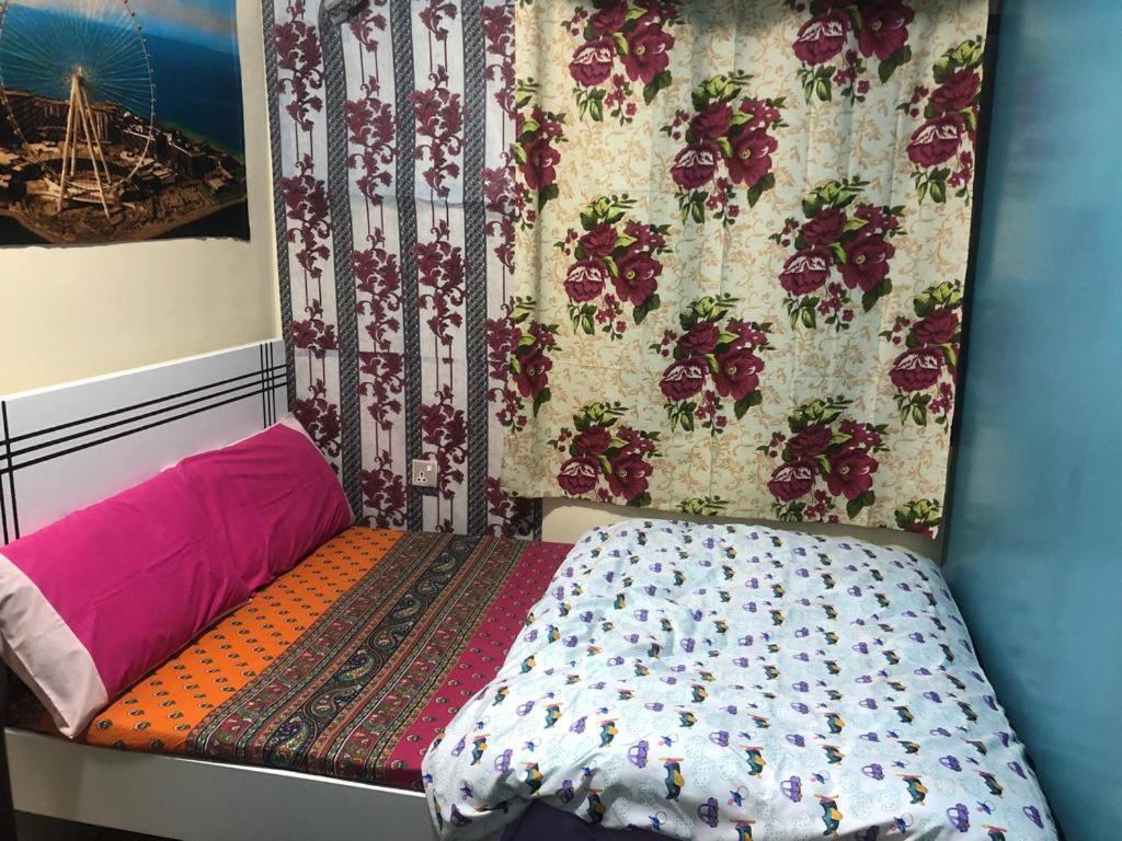 Apartmán Moon Backpackers , Al Rigga , Partition For Couples And For Singles Dubaj Exteriér fotografie
