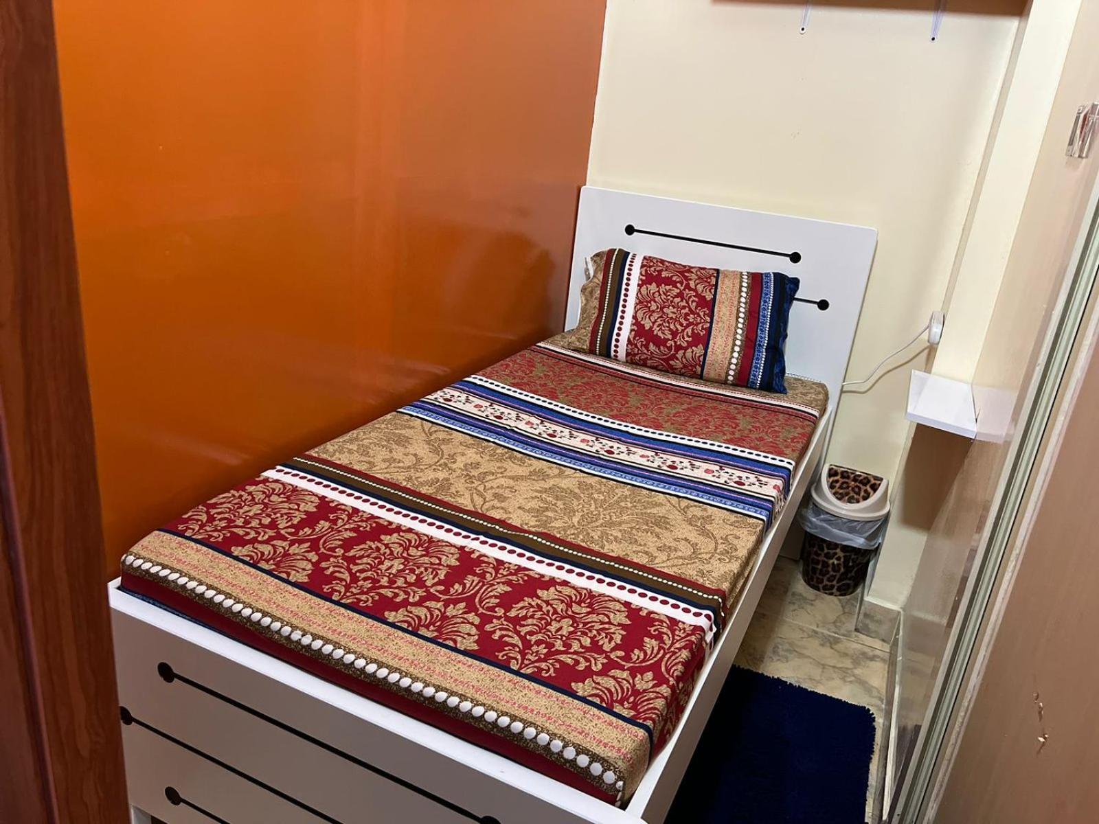 Apartmán Moon Backpackers , Al Rigga , Partition For Couples And For Singles Dubaj Exteriér fotografie