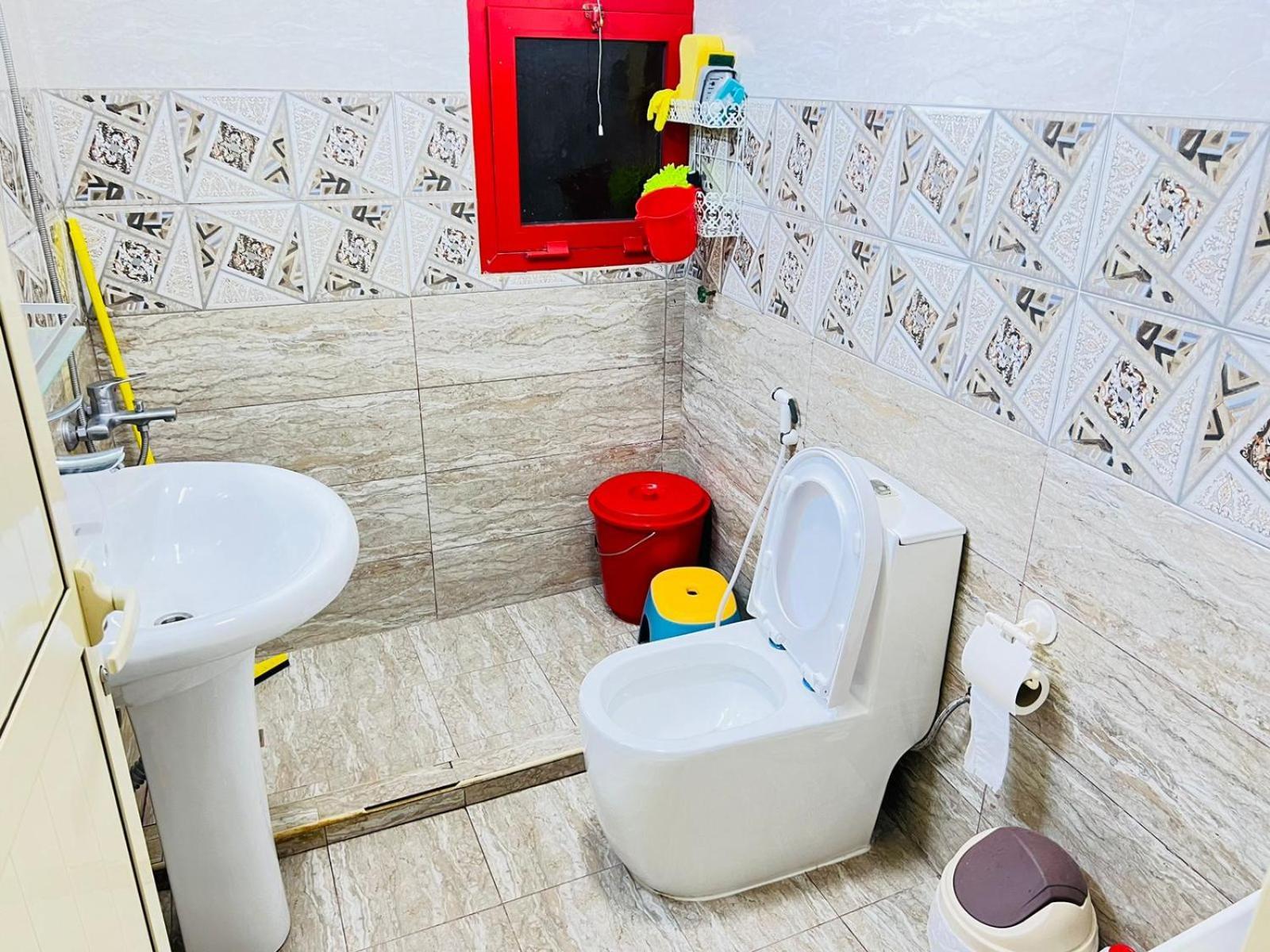 Apartmán Moon Backpackers , Al Rigga , Partition For Couples And For Singles Dubaj Exteriér fotografie