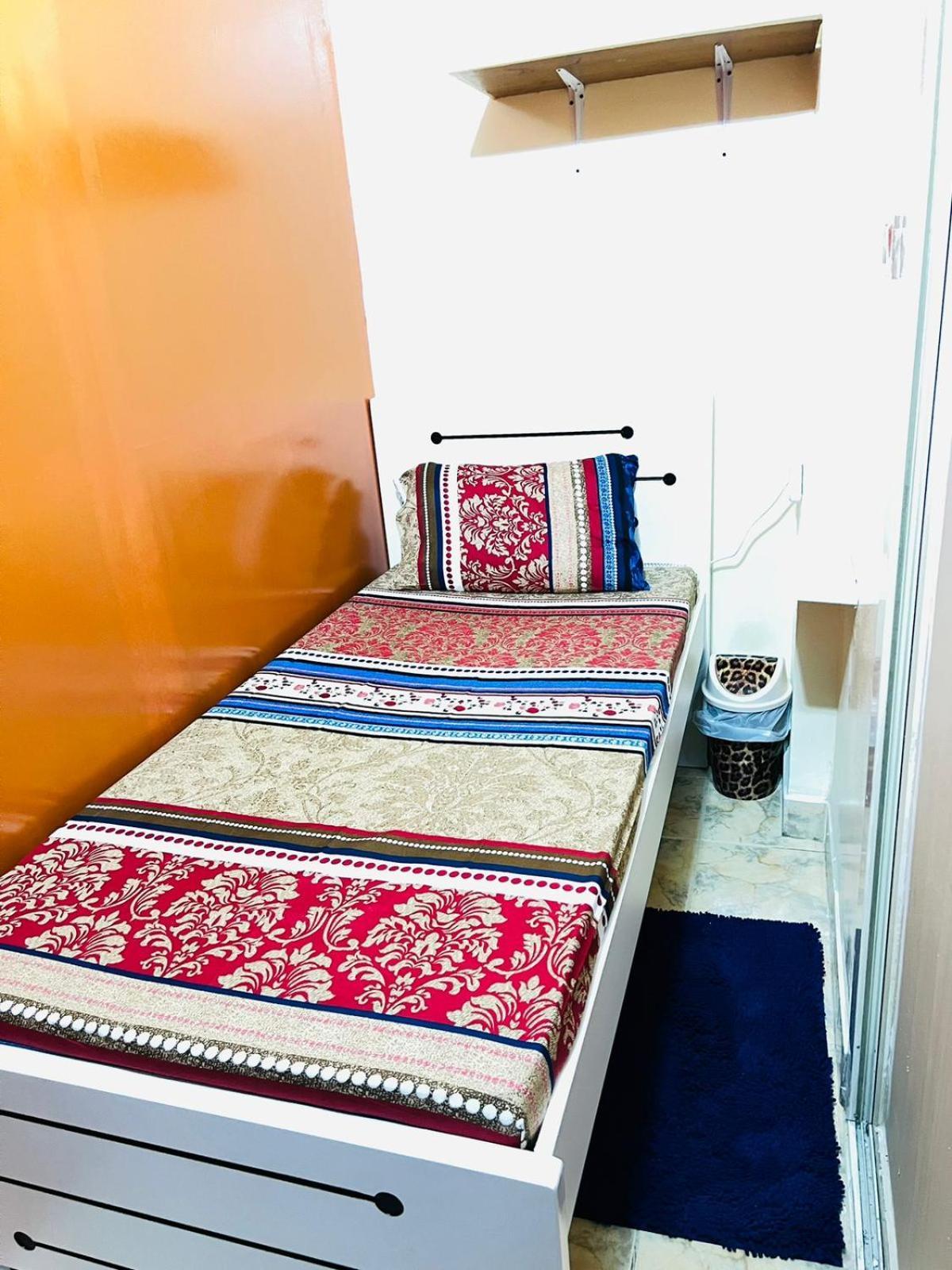 Apartmán Moon Backpackers , Al Rigga , Partition For Couples And For Singles Dubaj Exteriér fotografie